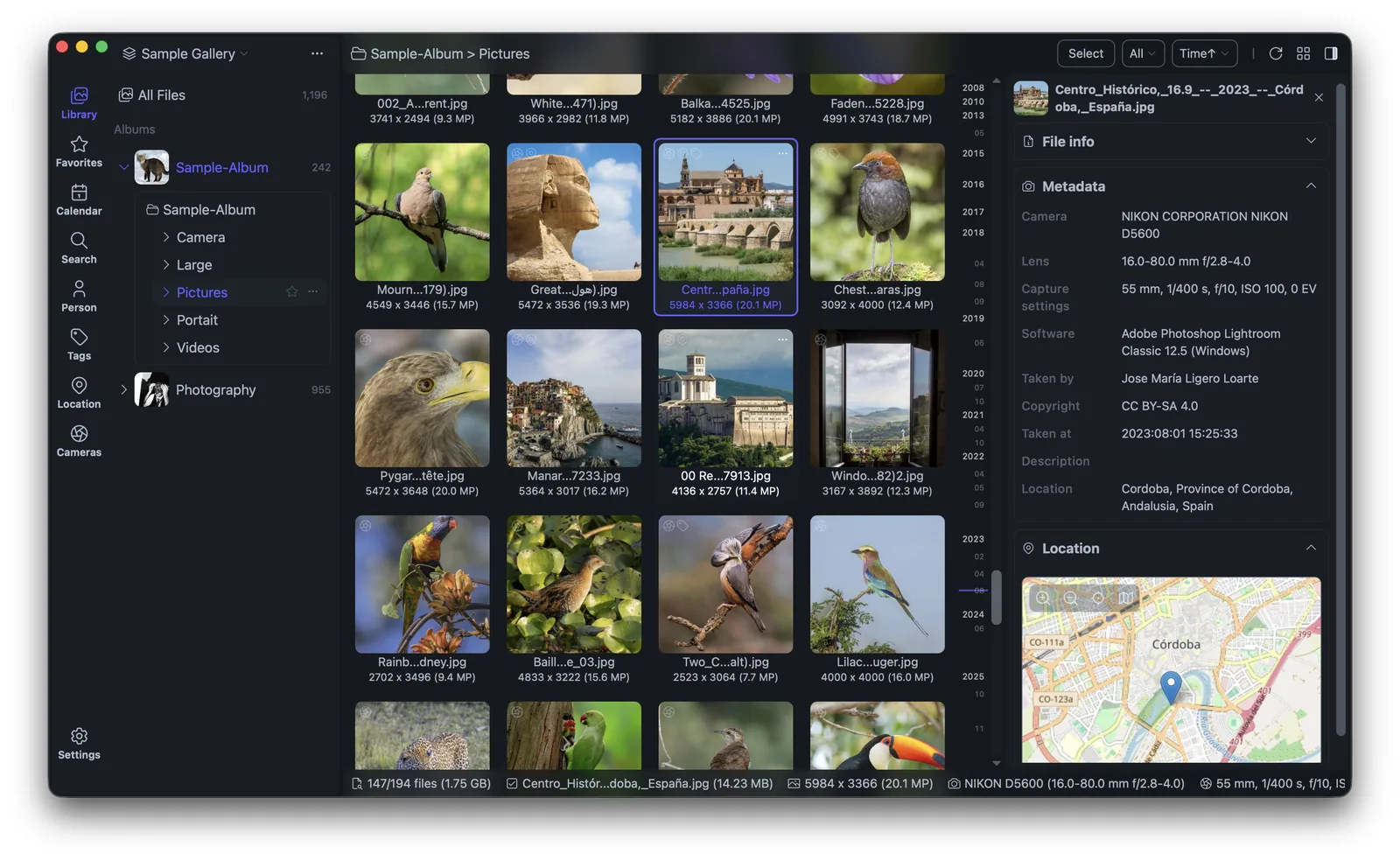 Lap local photo manager showing a large photo library